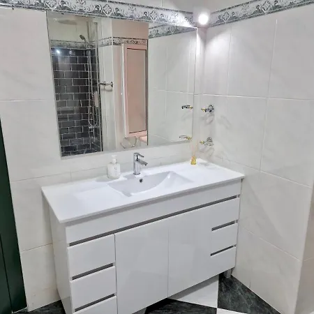 Rum i privatbostad Sublime Black Bedroom Lisboa