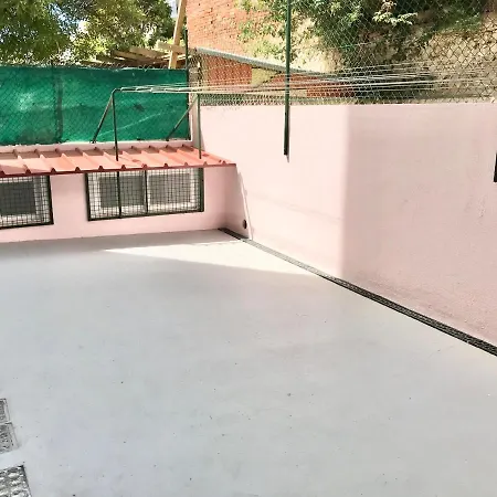 ホームステイ Sublime Black Bedroom *